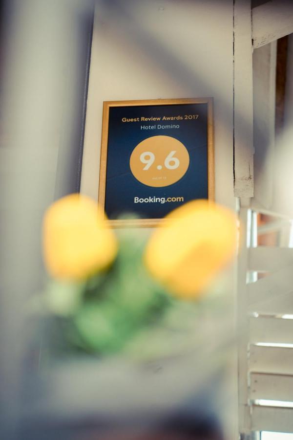 Hotel Domino จีโรคาสเตอร์ ภายนอก รูปภาพ